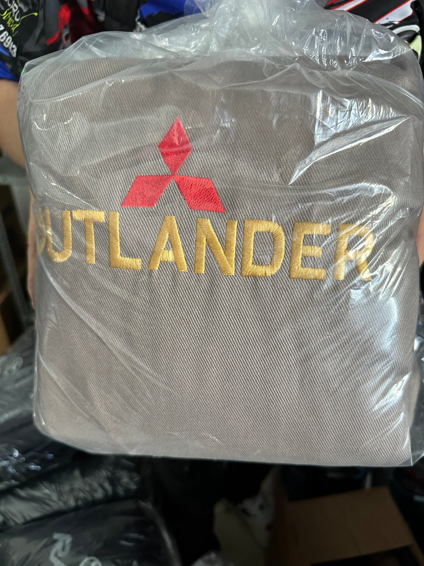 Cover Asiento Outlander 03-06 Taupe