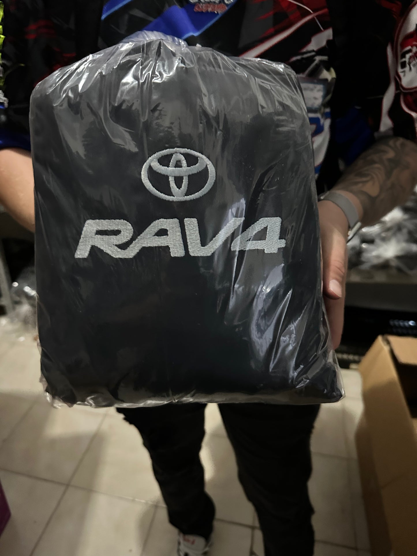 Cover Asiento Rav4 19-25 Black