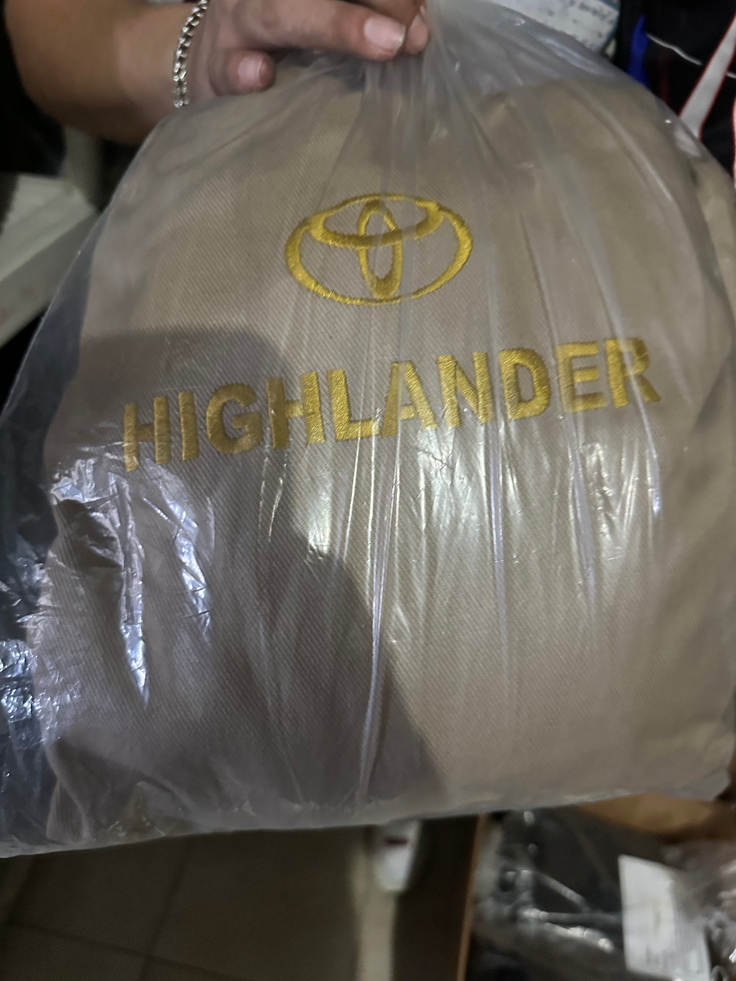 Cover Asiento Highlander 04-07 Taupe